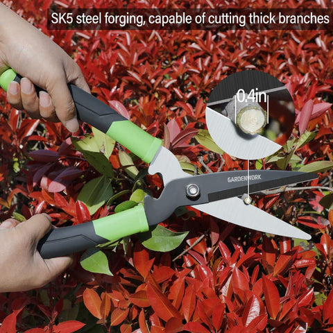 GardenWORK hedge shears high-carbon steel blades provide precise, long-lasting performance.