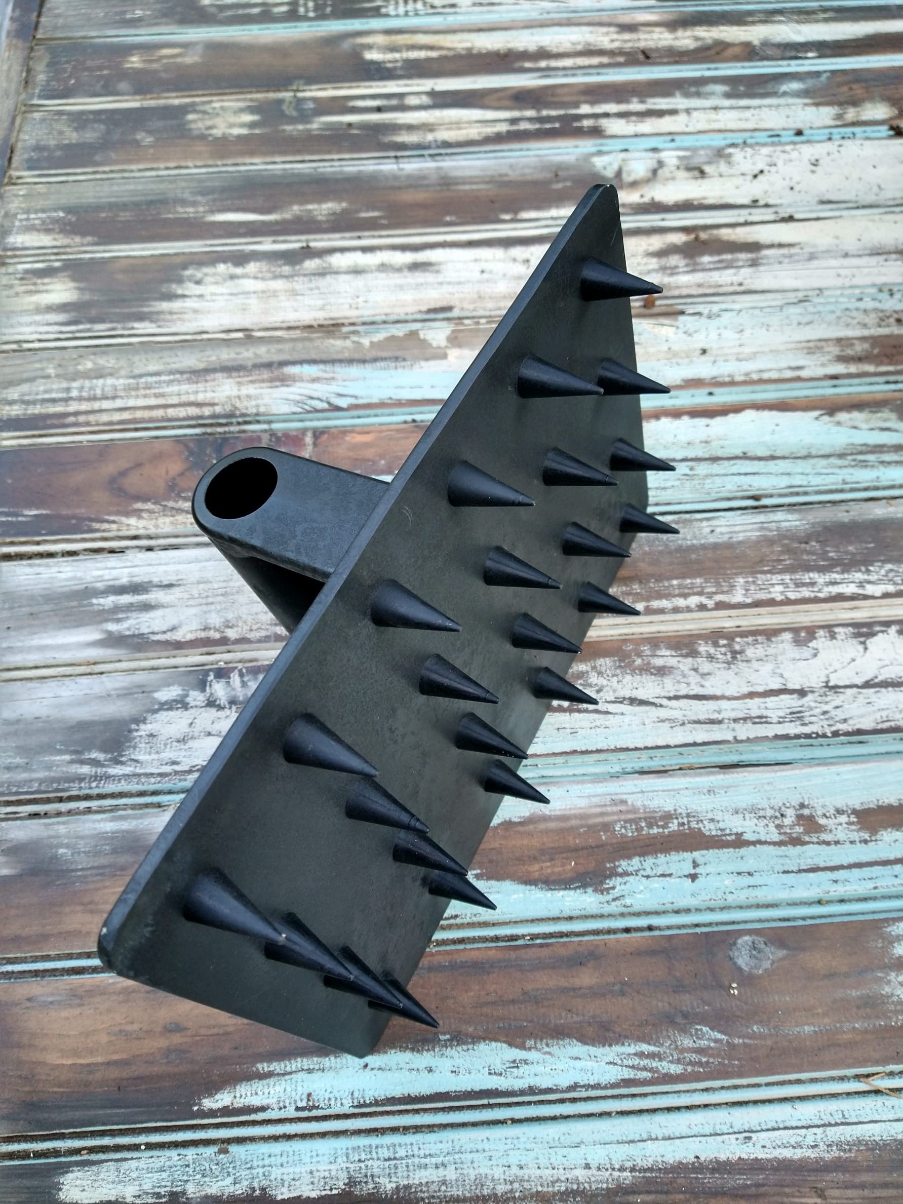 Gardinnovations nylon tool is built to last for daily garden use