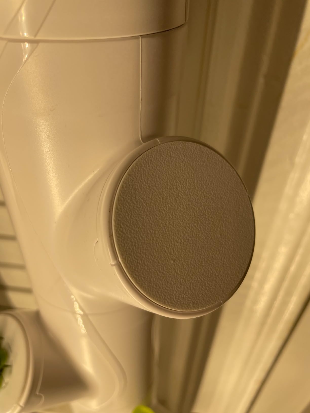 Easy maintenance with Gardyn pod caps white set 10 during partial-system care.