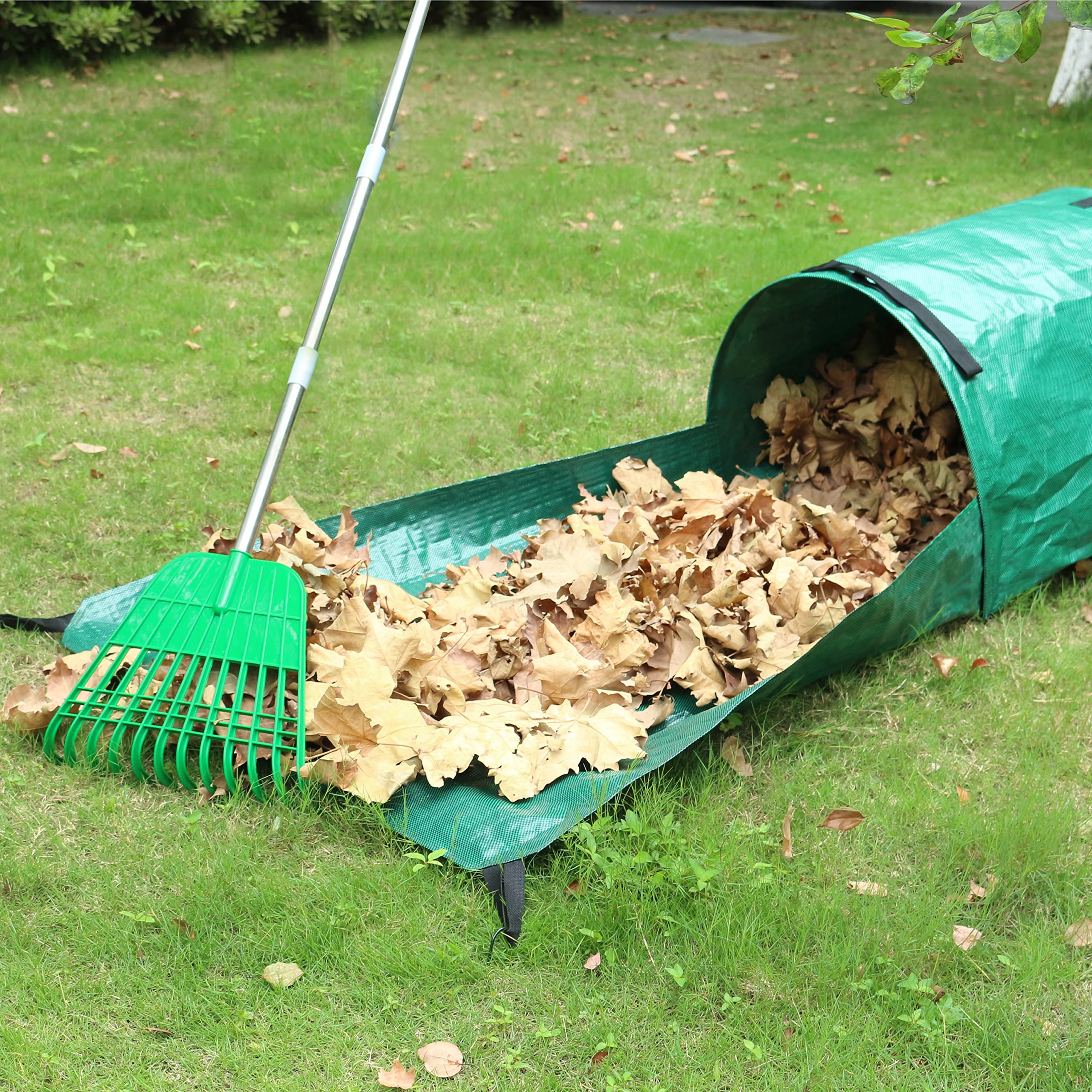 Gardzen extended-handle tarp minimizes bending when dumping leaves