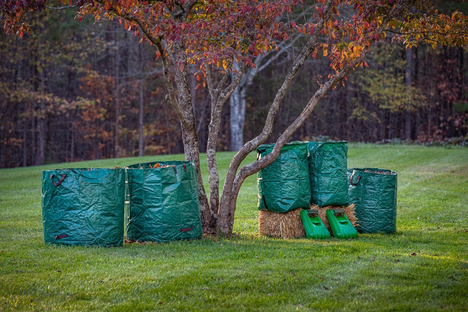 Gardzen reusable yard waste bags help reduce disposable waste