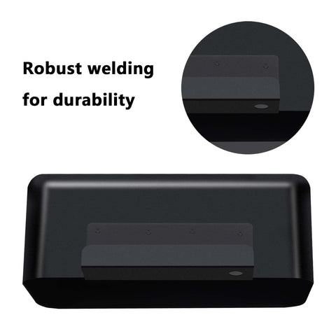 GARNETIN keeps the cooking area cleaner by storing disposable pans inside.