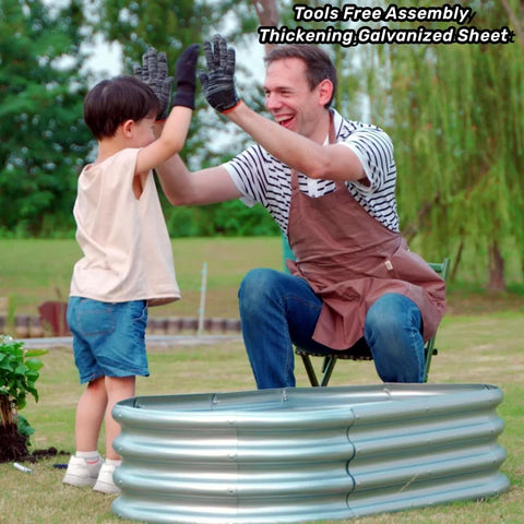 Gartist galvanized planter box outdoors showing rugged durability against weather.