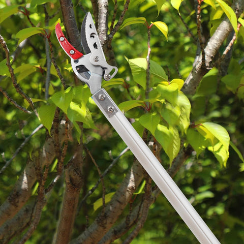 GARTOL pruner with secure lock for safe storage and transport