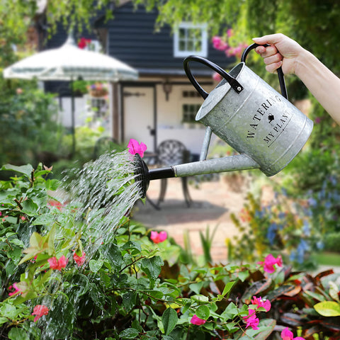 Garutom countryside style watering can enhances garden and home decor.