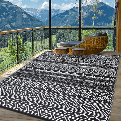 Garvee edge-reinforced rug with bound thermoplastic edges for durability.
