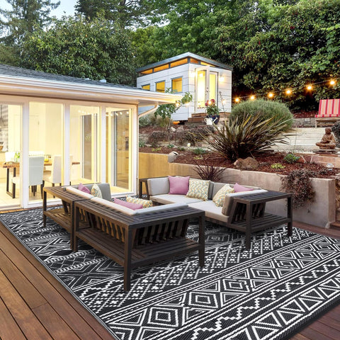 Garvee reversible outdoor rug offers two looks for porch styling.