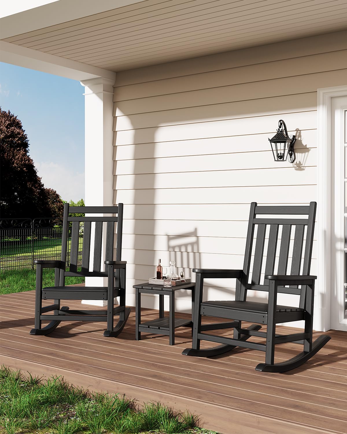 GarveeLife table requires minimal upkeep and resists moisture and UV rays.