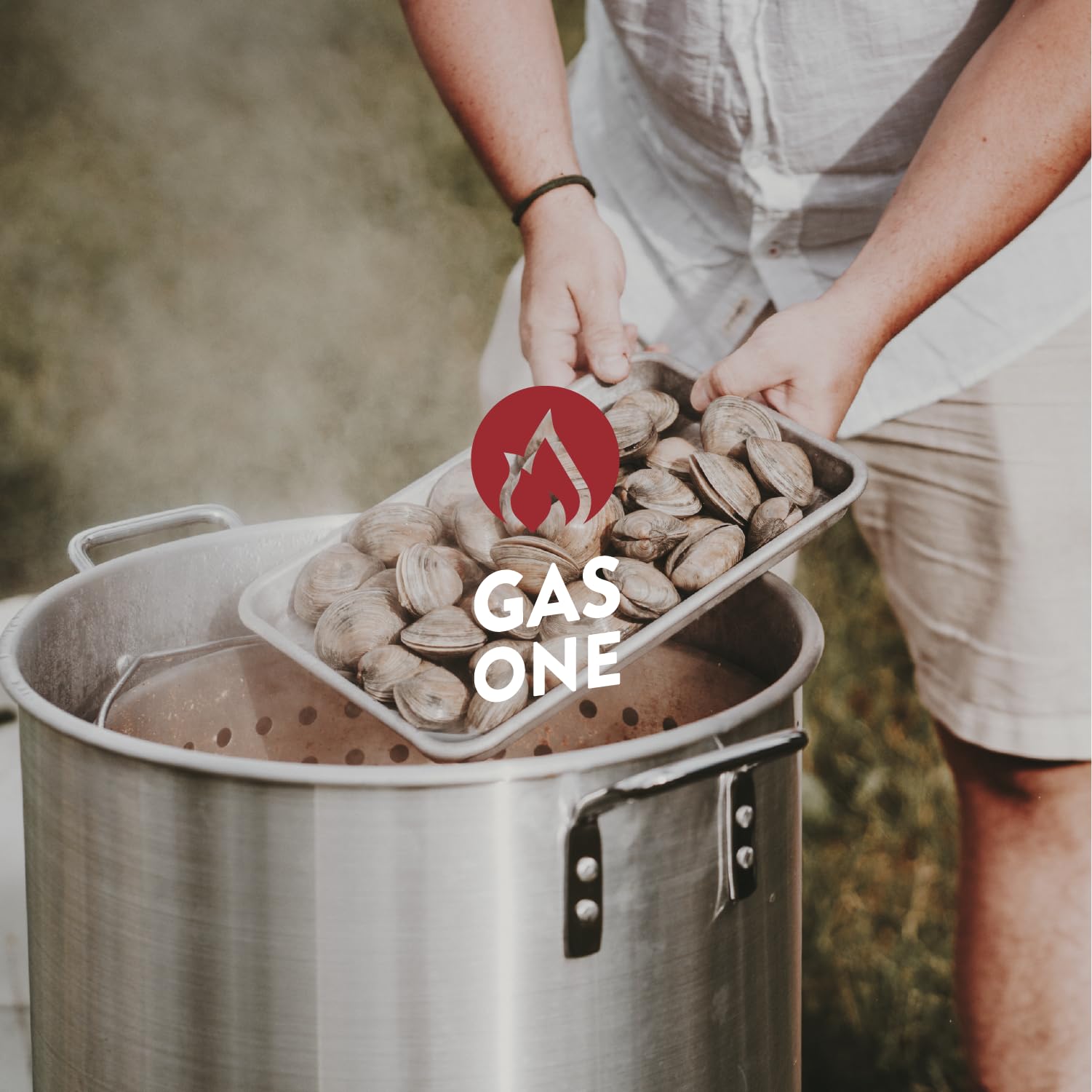 Gas One seafood boil kit basket keeping seafood elevated for even cooking