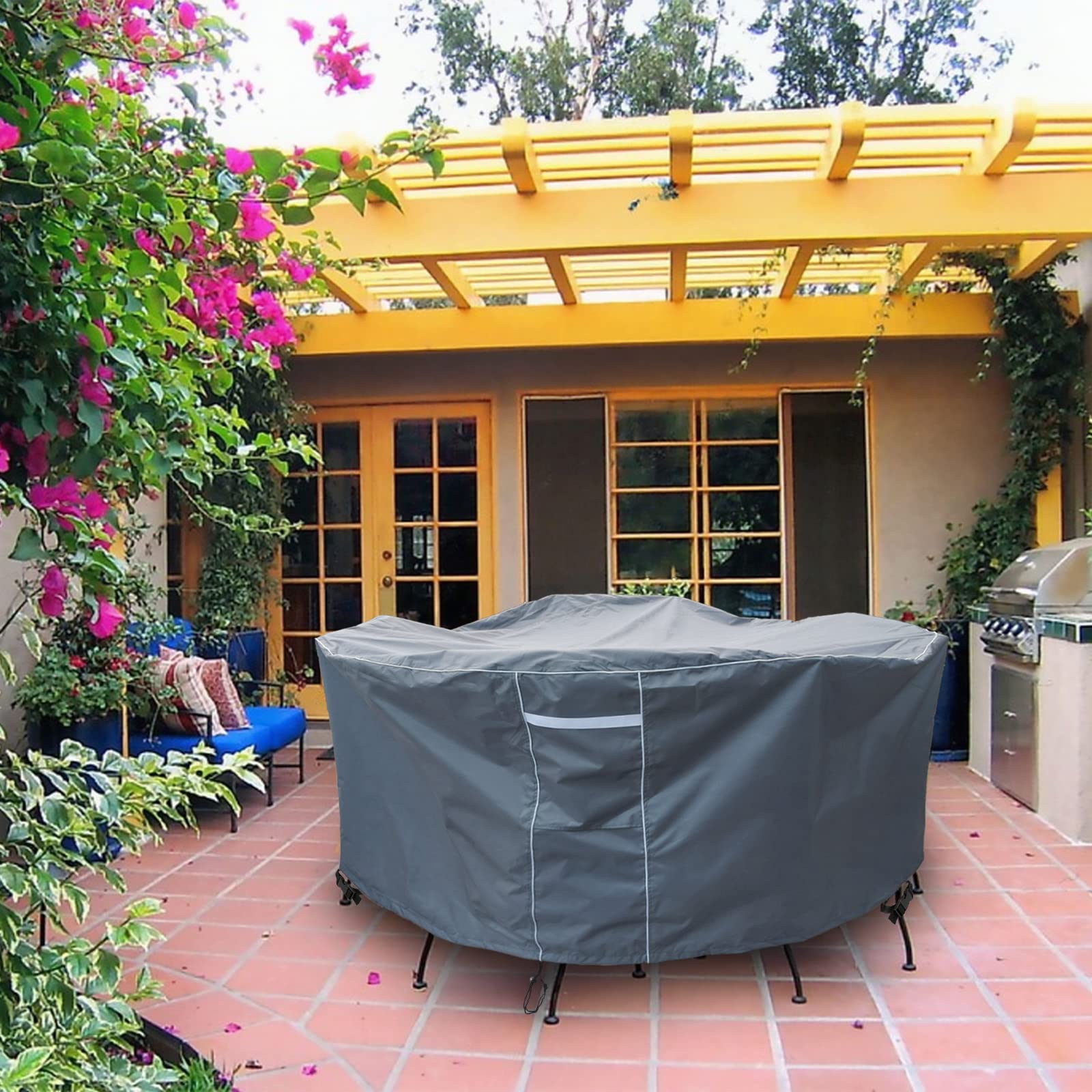 Gasadar UV resistant fabric protecting patio furniture from sun fading