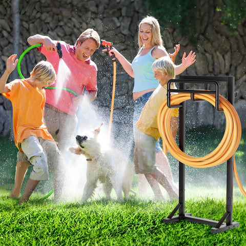 Heavy-duty metal construction of the GAVISCITY hose holder.
