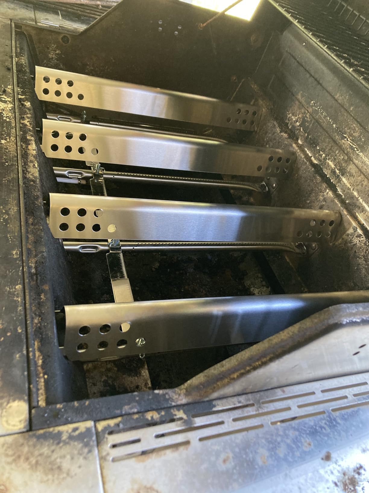 Gcostar heavy-duty stainless kit delivers long-lasting grill performance.