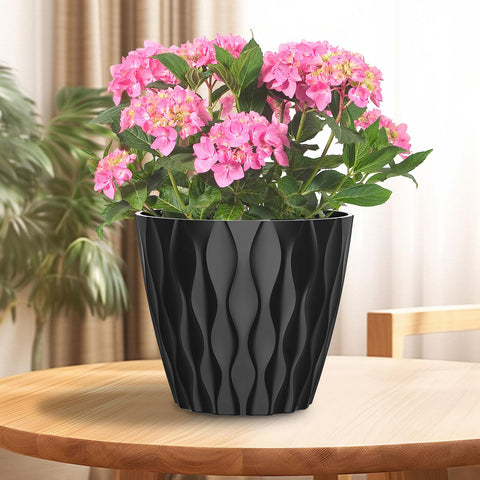 GDJUQZ removable tray enables mess-free watering
