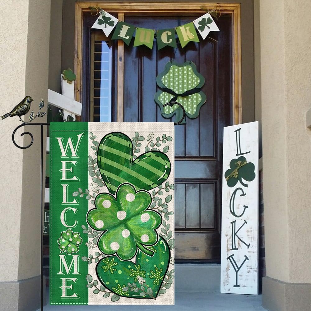 GEEORY flag with double-sided printing showing shamrocks for visibility from both sides.