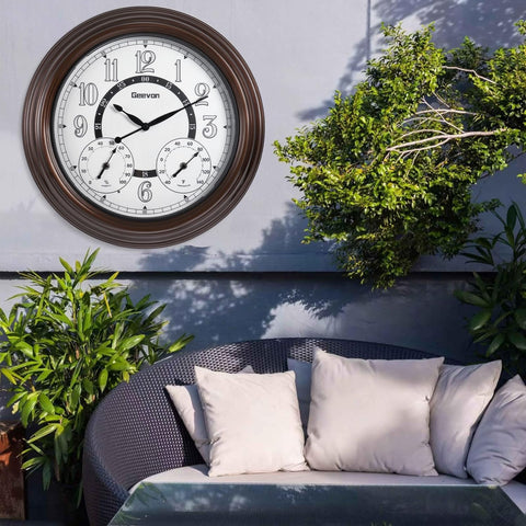 Geevon outdoor clock light mode powered by four D batteries for visibility