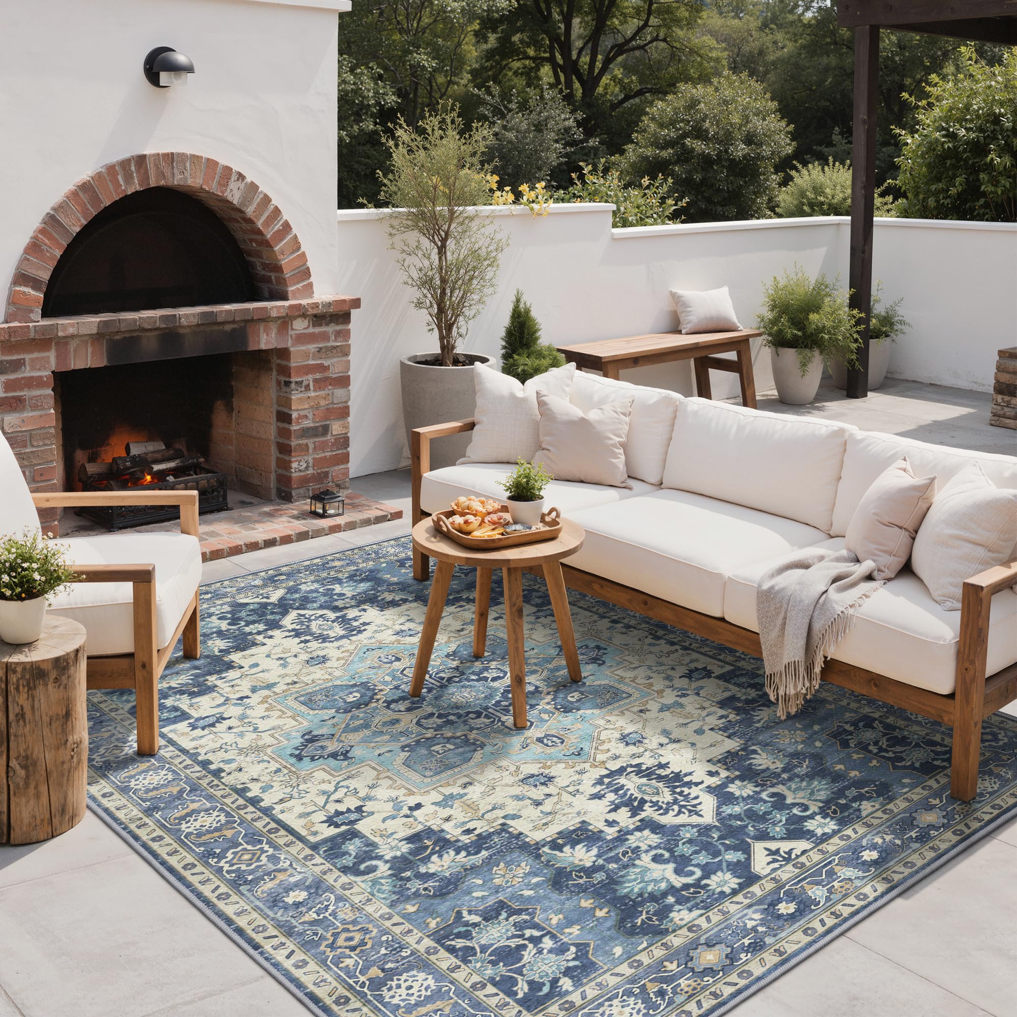 GENIMO foldable, lightweight rug is ideal for travel, camping, and RV trips.