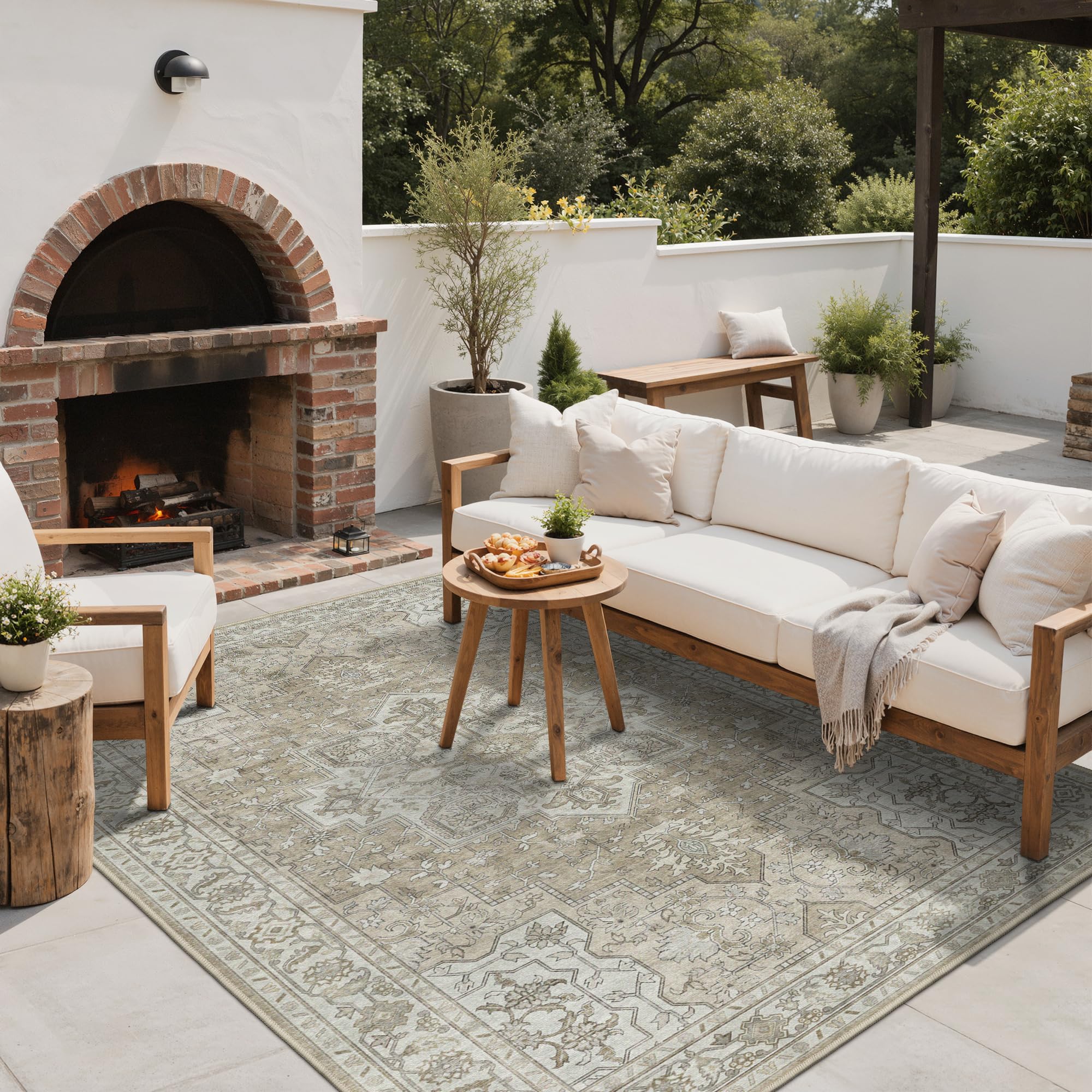 GENIMO low pile rug that resists dirt and pet hair for easy cleaning
