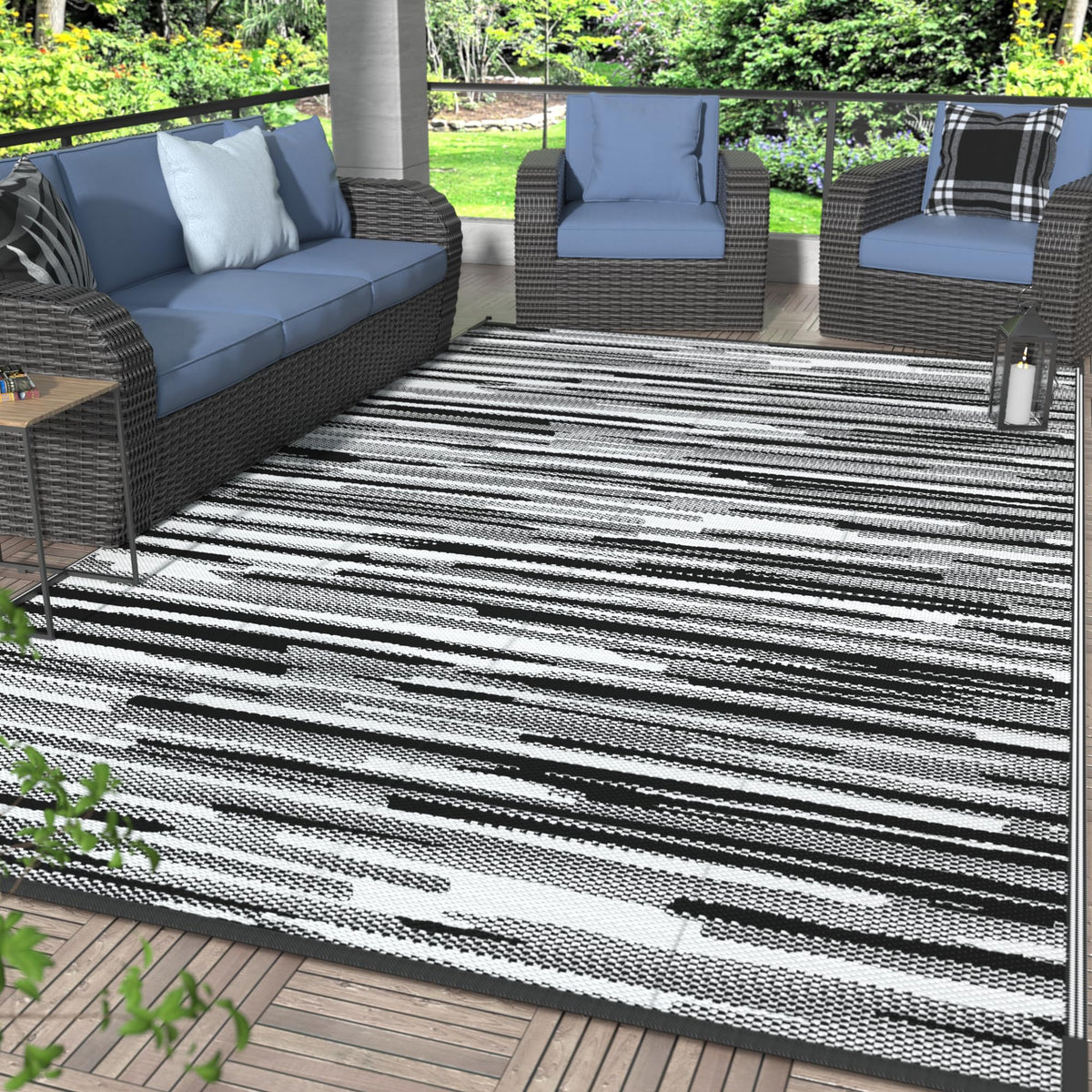 GENIMO 6x9 outdoor rug top view, black and white, soft underfoot for patio comfort