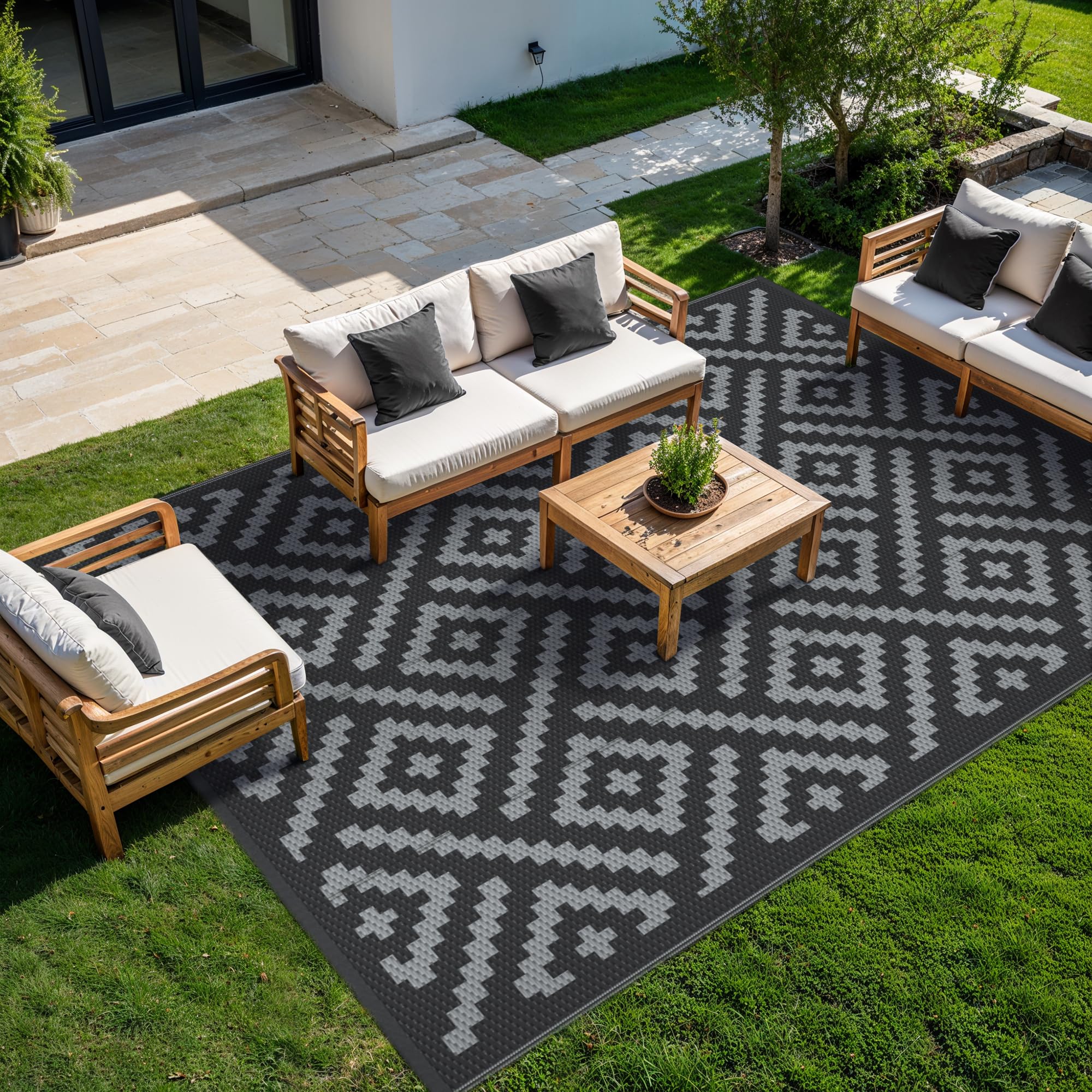 GENIMO grid backing drains rainwater quickly for safer outdoor use.