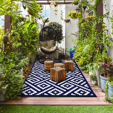 GENIMO rug setup on porch or patio for versatile use
