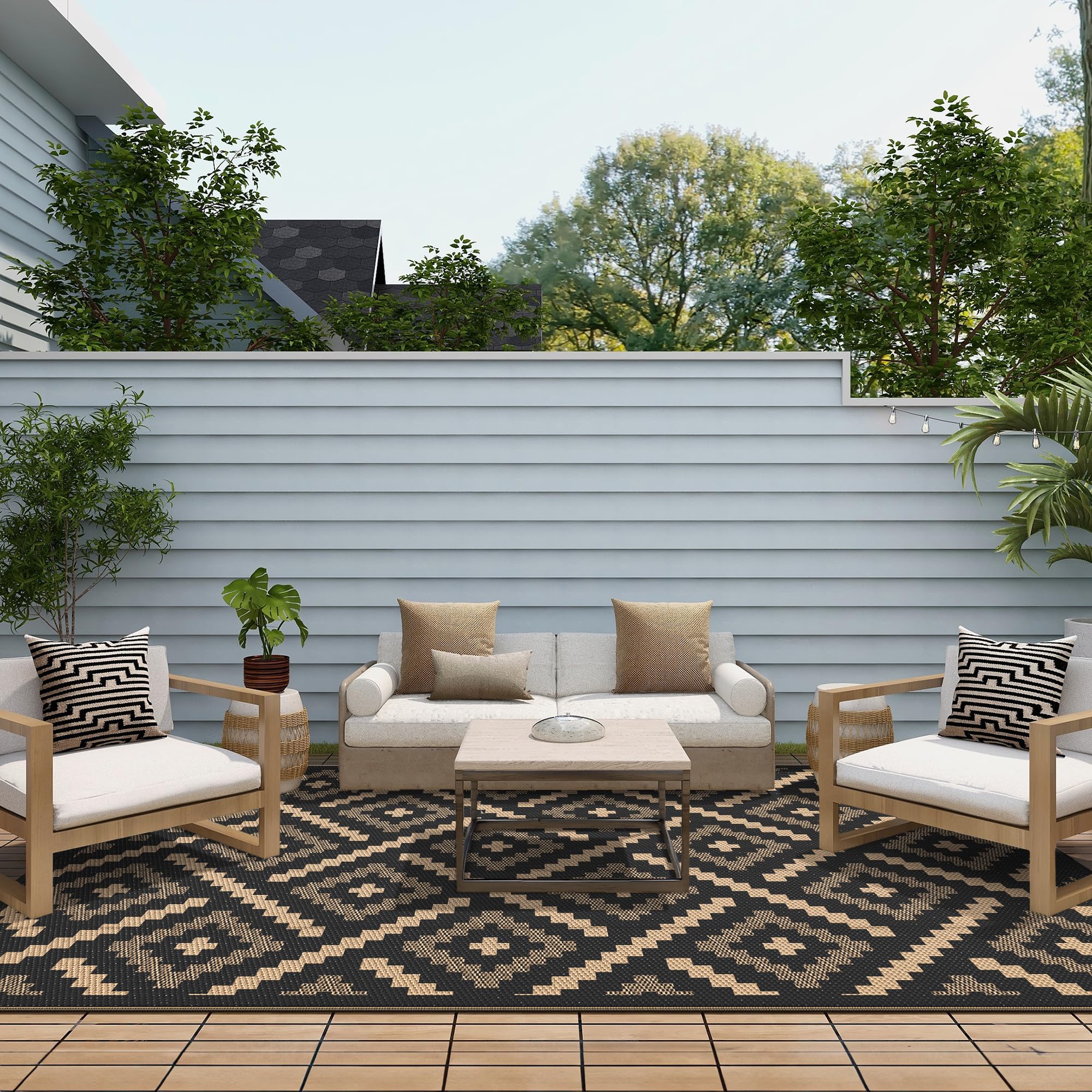 GENIMO outdoor rug stain-resistant surface supports quick cleanup after gatherings.