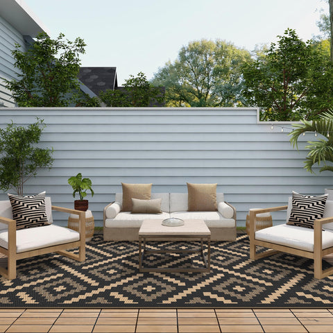 GENIMO outdoor rug stain-resistant surface supports quick cleanup after gatherings.