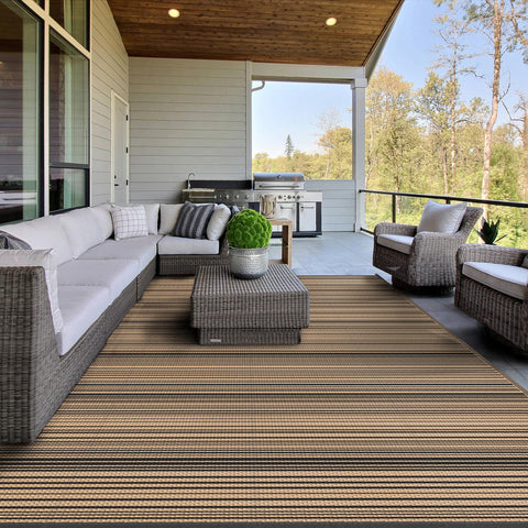 GENIMO rug with waterproof coating resists sun and rain for outdoor use
