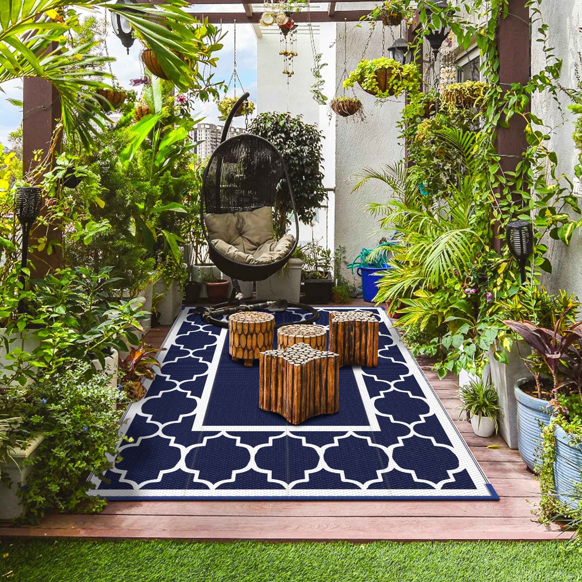 GENIMO rug in RV interior setting adds cozy, quick-dry comfort.