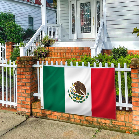 Geodurn flag uses 210D Oxford fabric for wind and weather resistance.