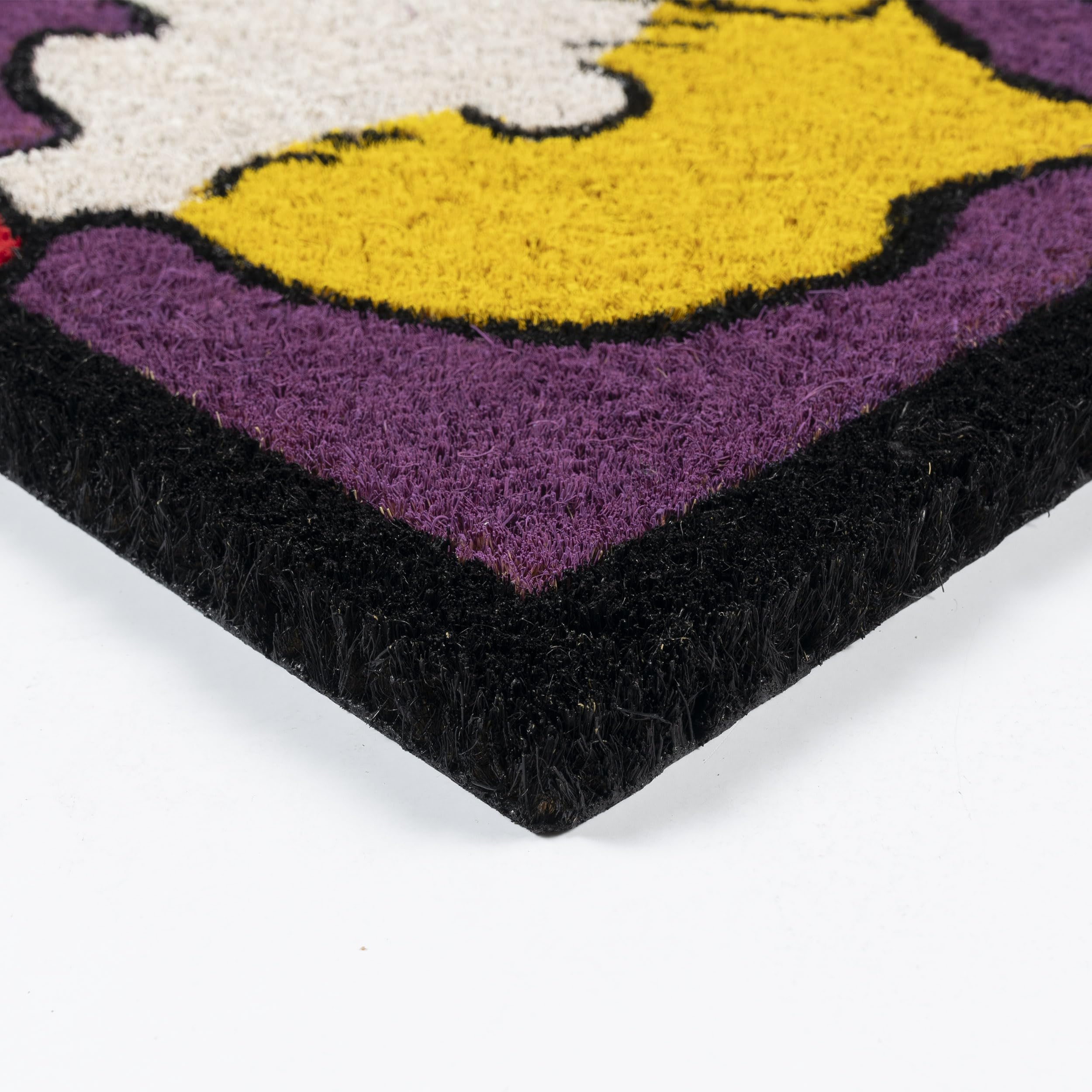 Gertmenian Peanuts Snoopy mat ideal for entryways and garages