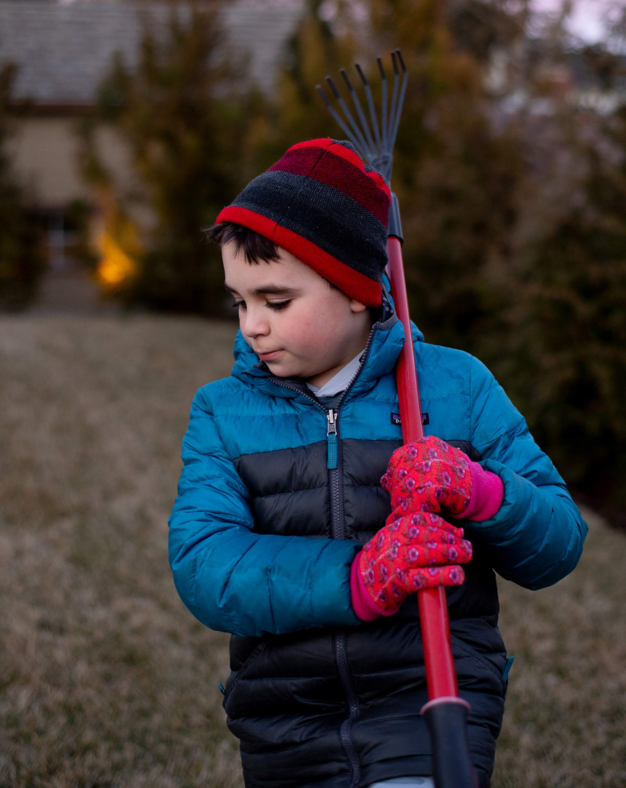 Comfortable fit supports small hands during gardening and crafts
