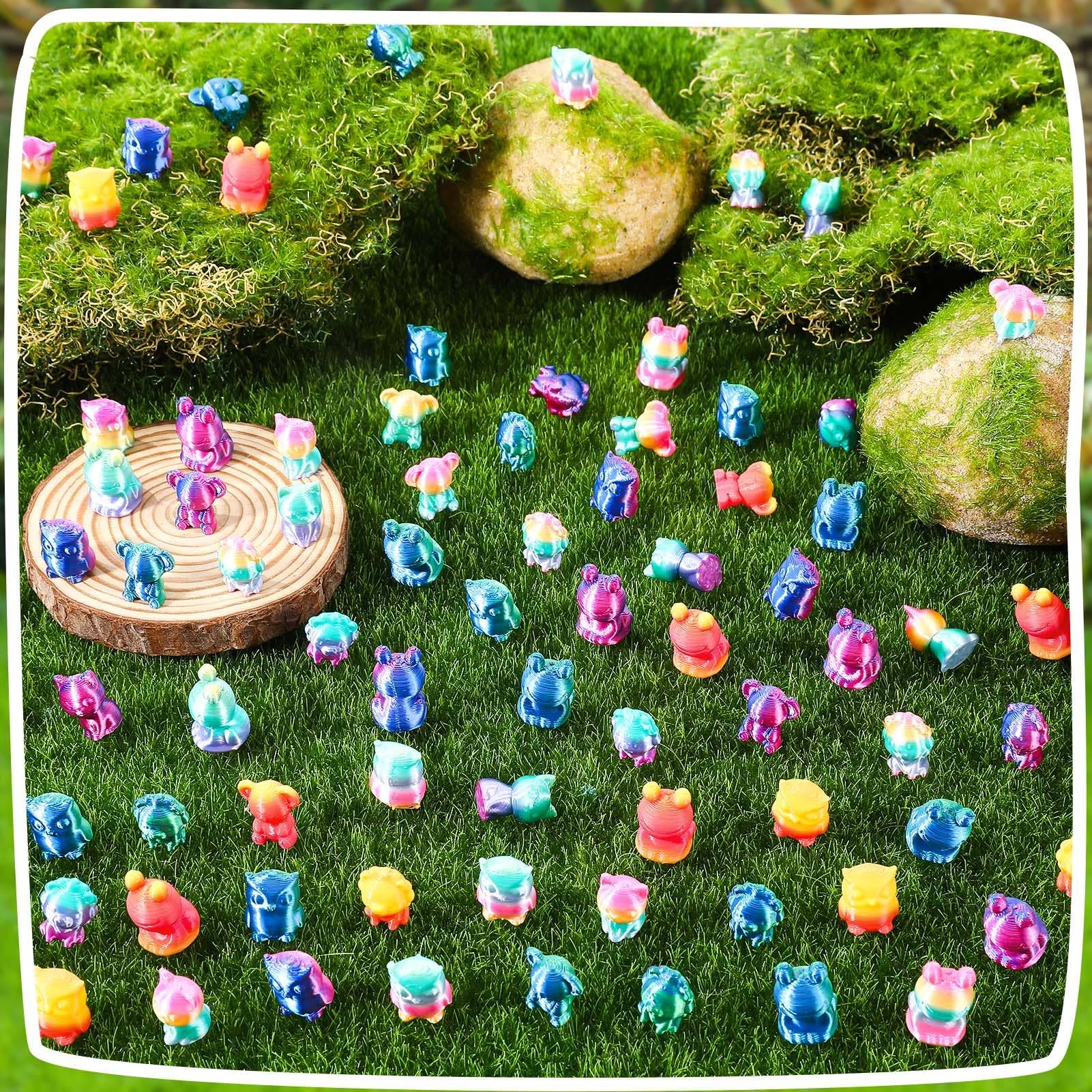 GGSTDDUP mouse mini figurine offers cute detail for bookmarks or moss displays.