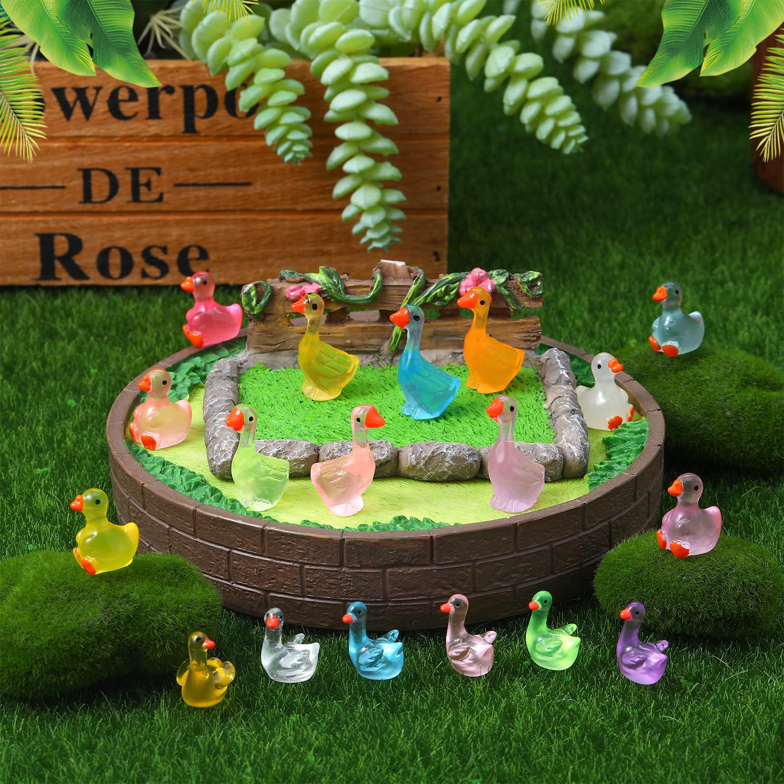 GGSTDDUP mini geese for fairy gardens and terrariums.