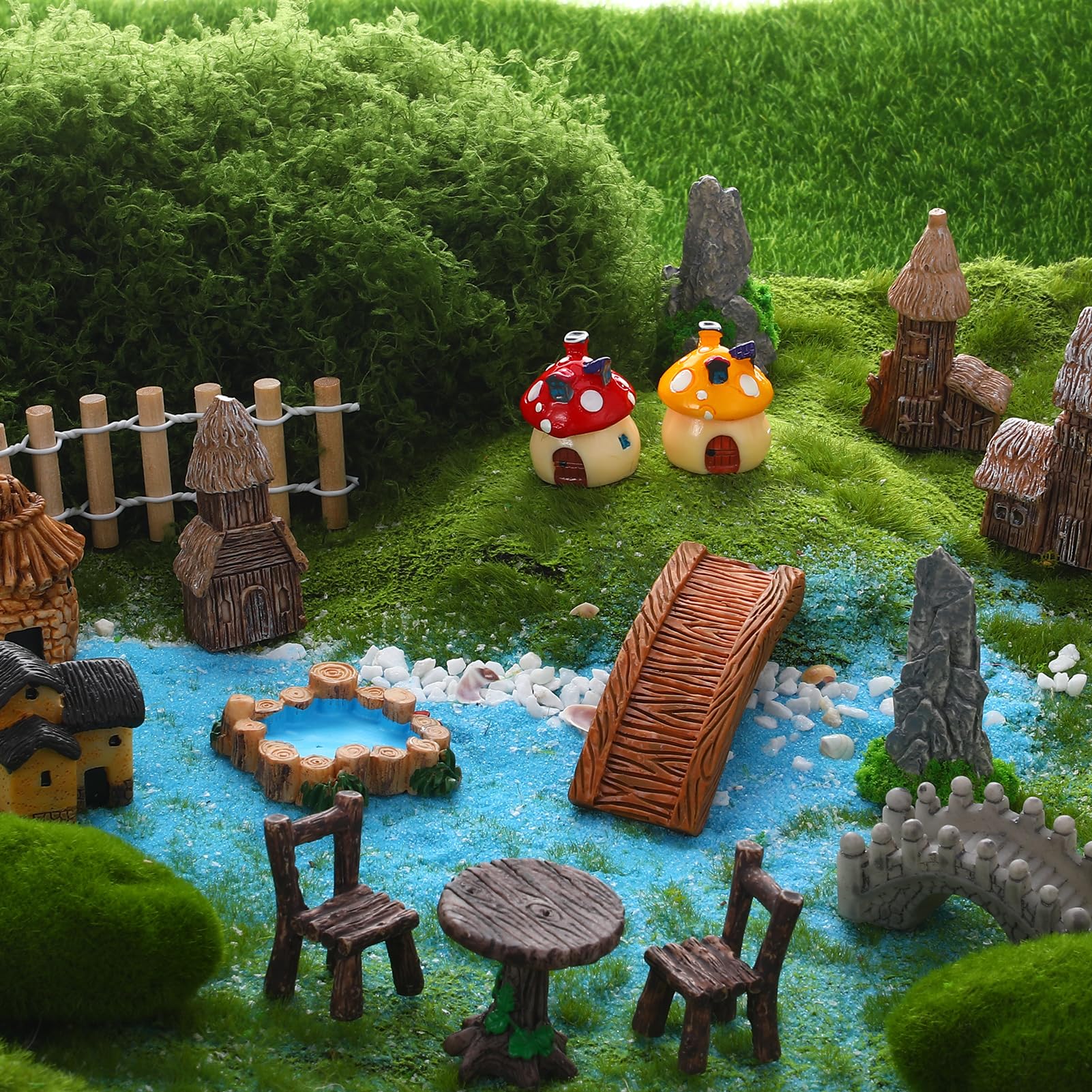 GGSTDDUP multi-scene display for dollhouses, terrariums, and desk decor