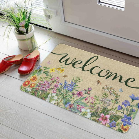 Close-up of Ghroiep mat flowers enhances porch charm