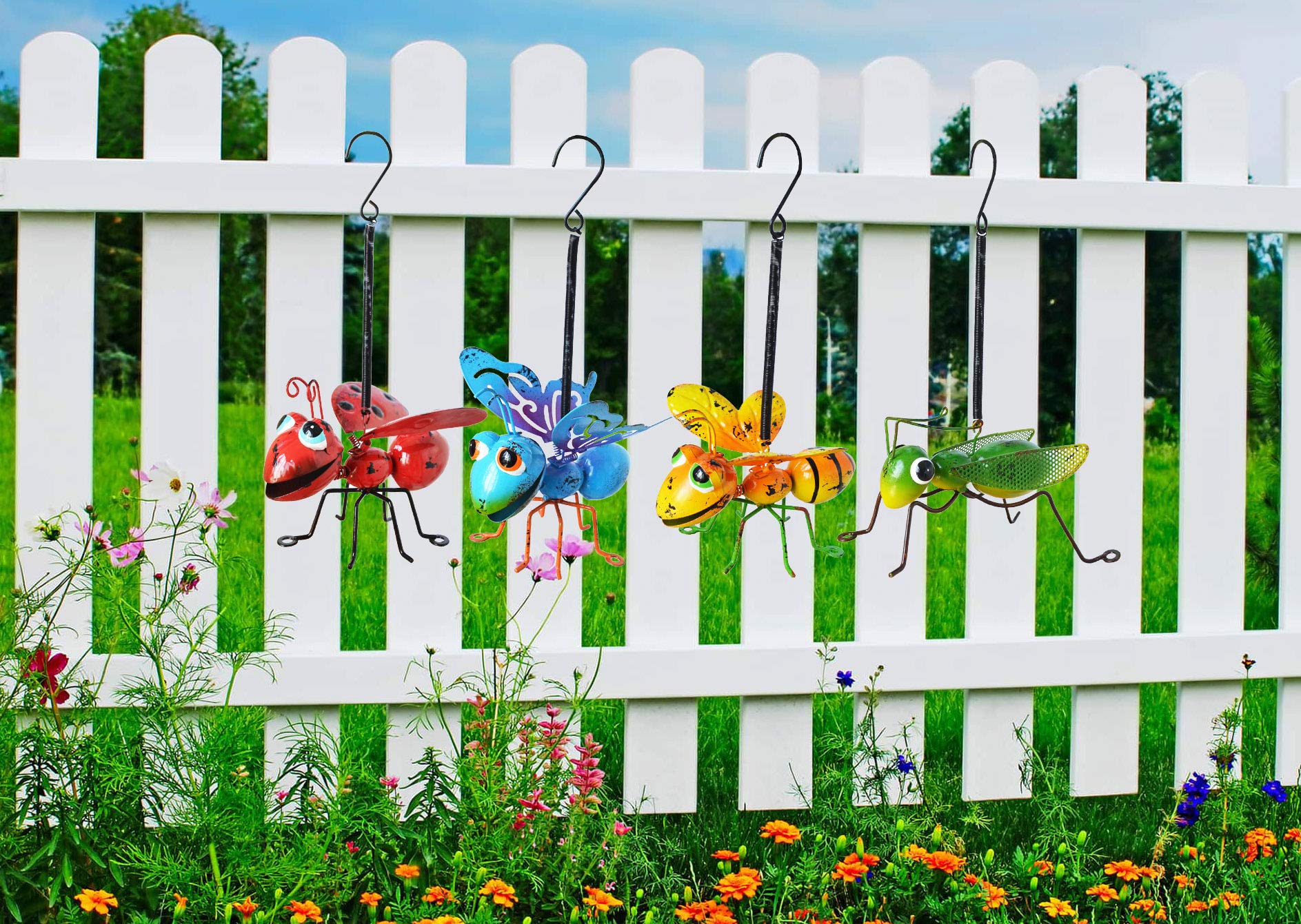 GIFTME 5 outdoor bug sculptures brighten lawns with cheerful wind-driven movement.