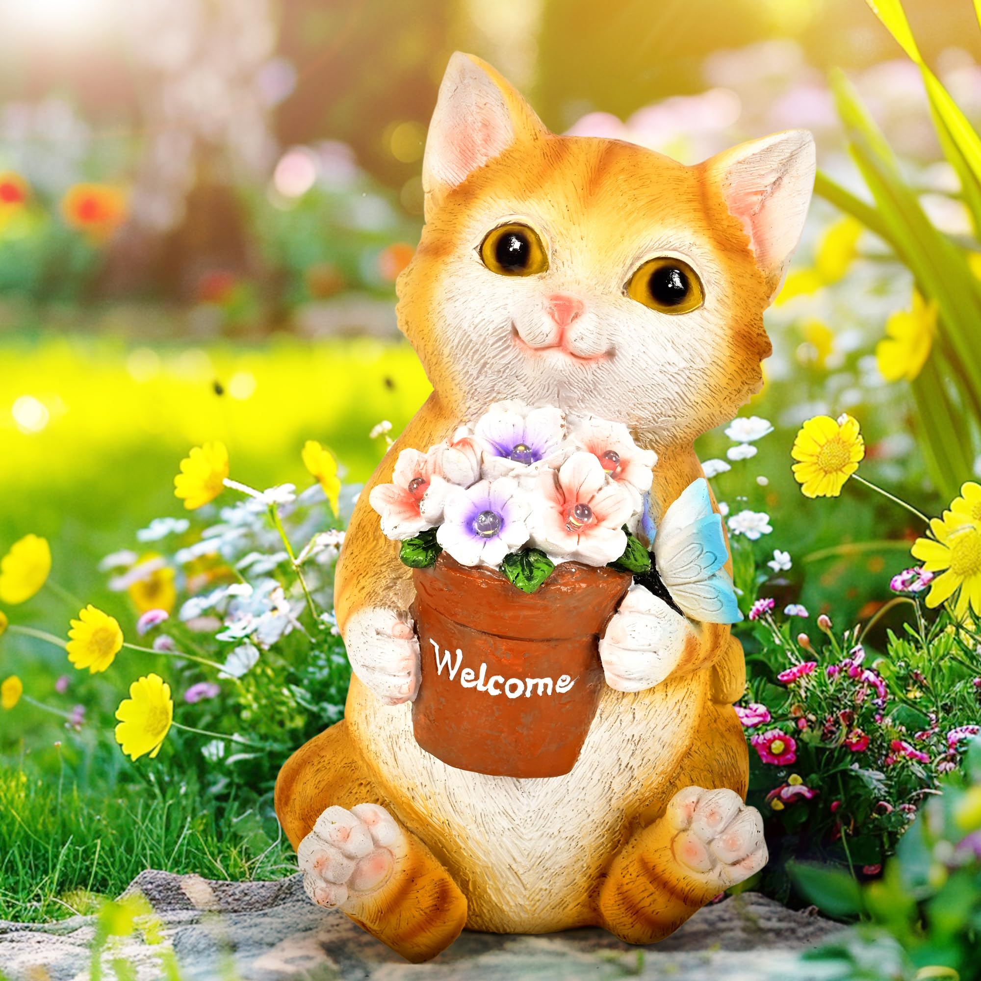 GIGALUMI yard art cat figurine image: charming focal point for lawns and beds