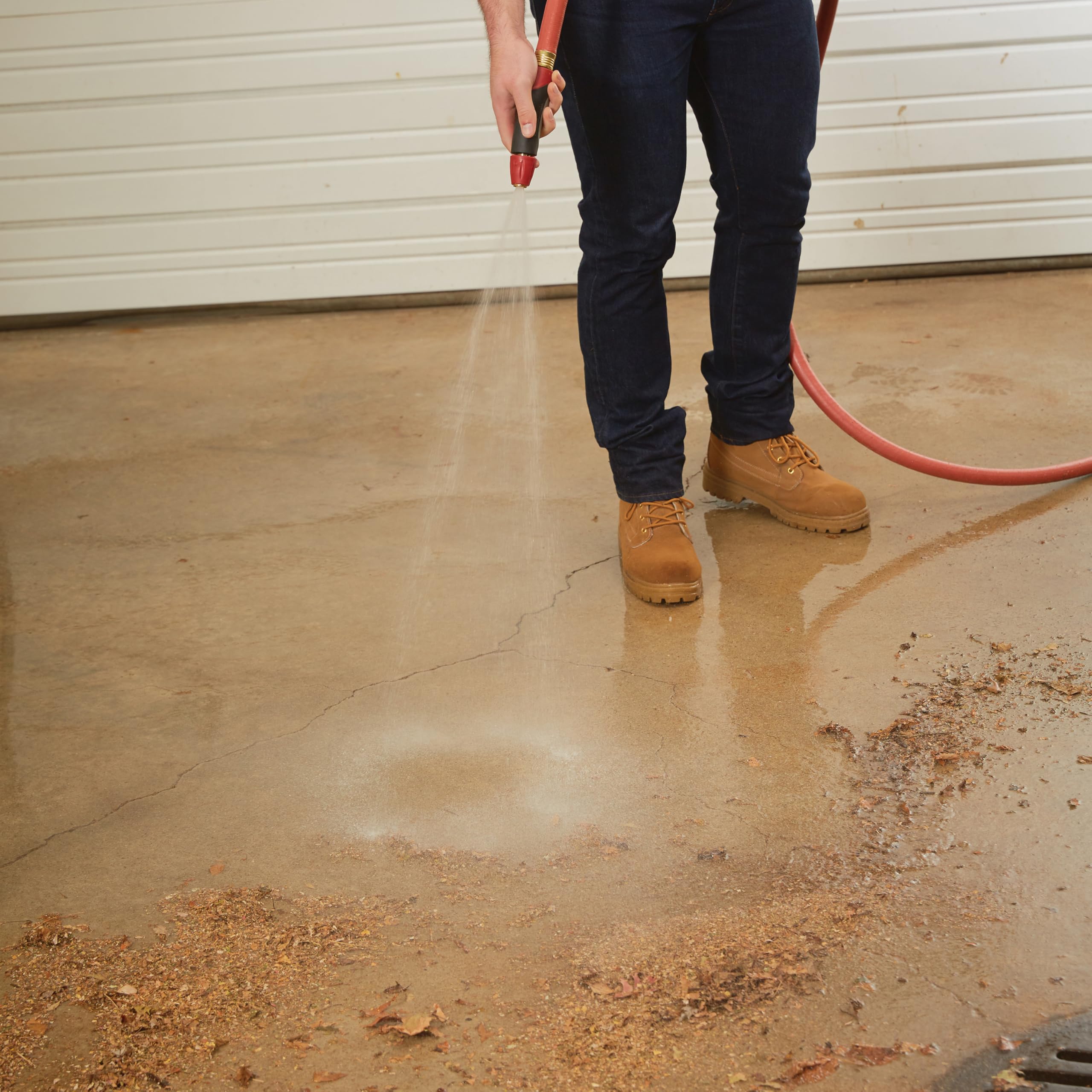 Gilmour Pro 6-ply construction supports durability.