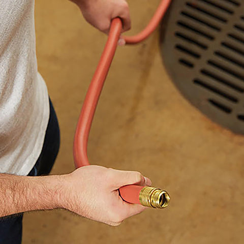 Gilmour Pro brass fittings with seals keep hoses tight.