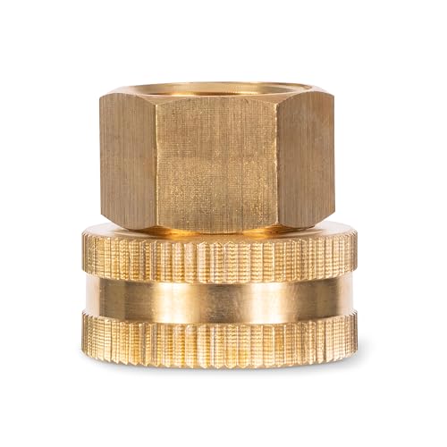 Gilmour Pro brass swivel connector enabling smooth movement and reduced hose twist.