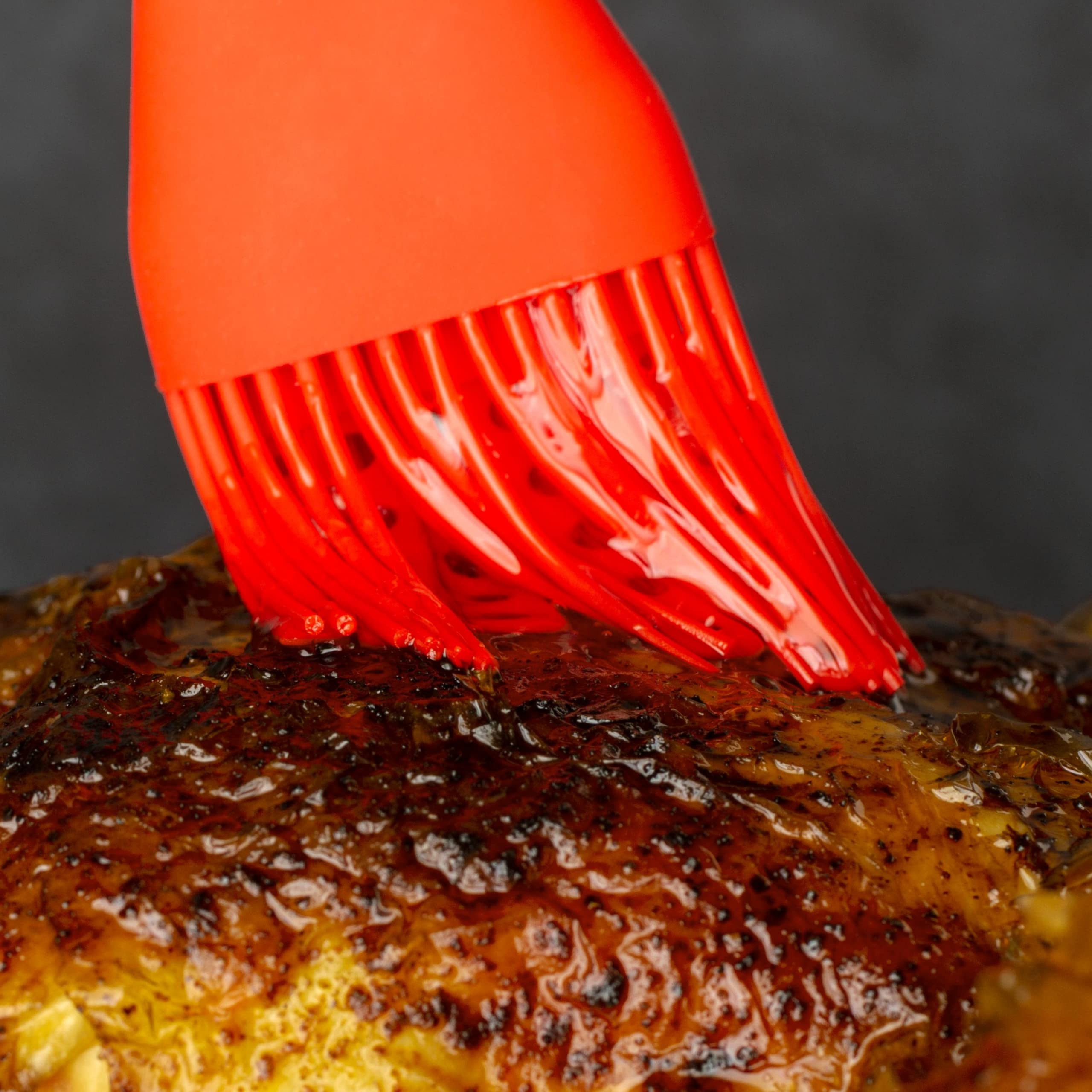 Dishwasher-safe GIR brush with seamless design for easy cleanup