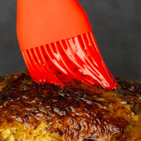 Dishwasher-safe GIR brush with seamless design for easy cleanup