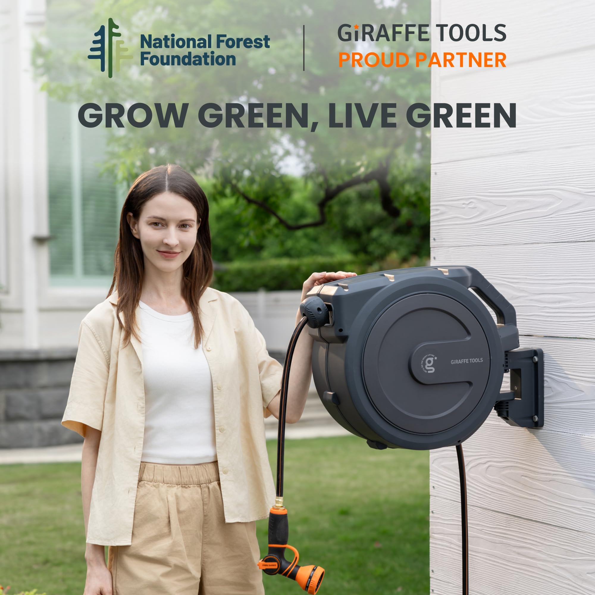 Giraffe Tools PRO nozzle with nine patterns for versatile watering.