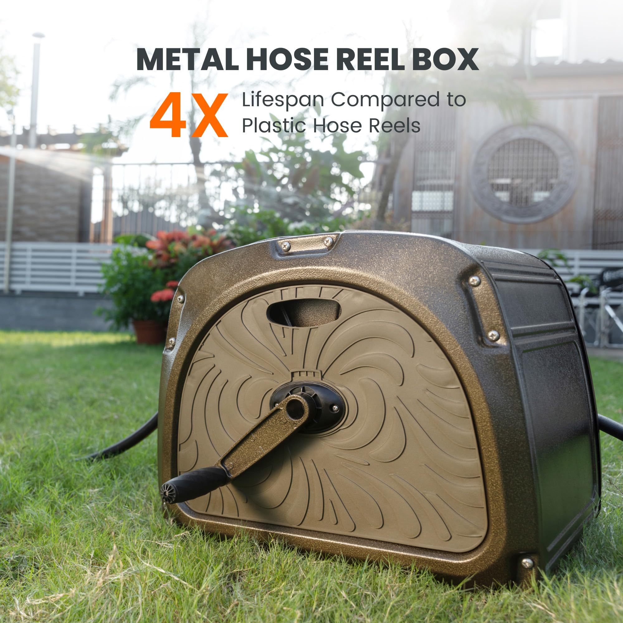 Giraffe Tools SW5 rust-resistant metal housing endures seasons.