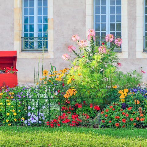 GJQ garden fence acts as a barrier protecting plants from small animals.
