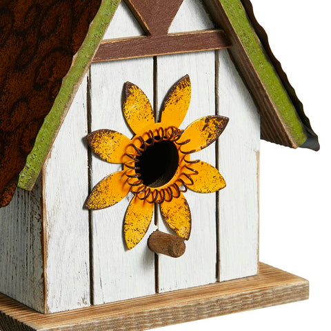 Glitzhome outdoor garden bird house as a charming centerpiece