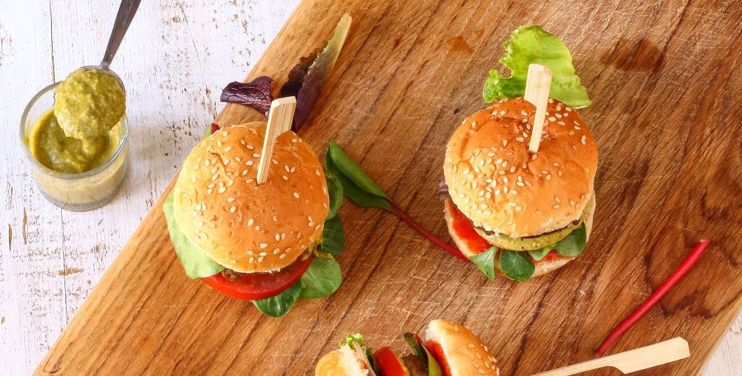 Gmark bamboo paddle skewers premium bamboo strength resists bending during grilling.
