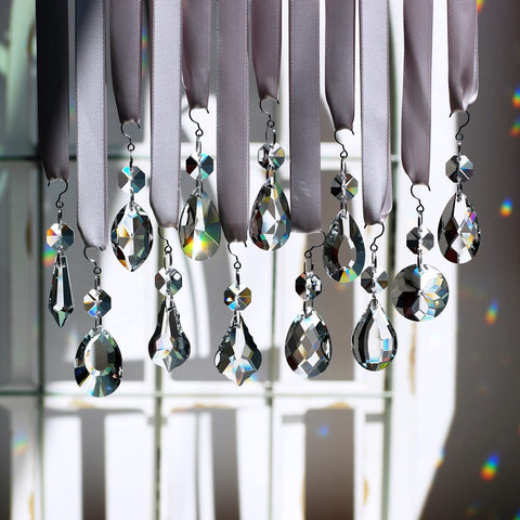 GOLDENHAITAI chandelier prism adds shimmer to décor