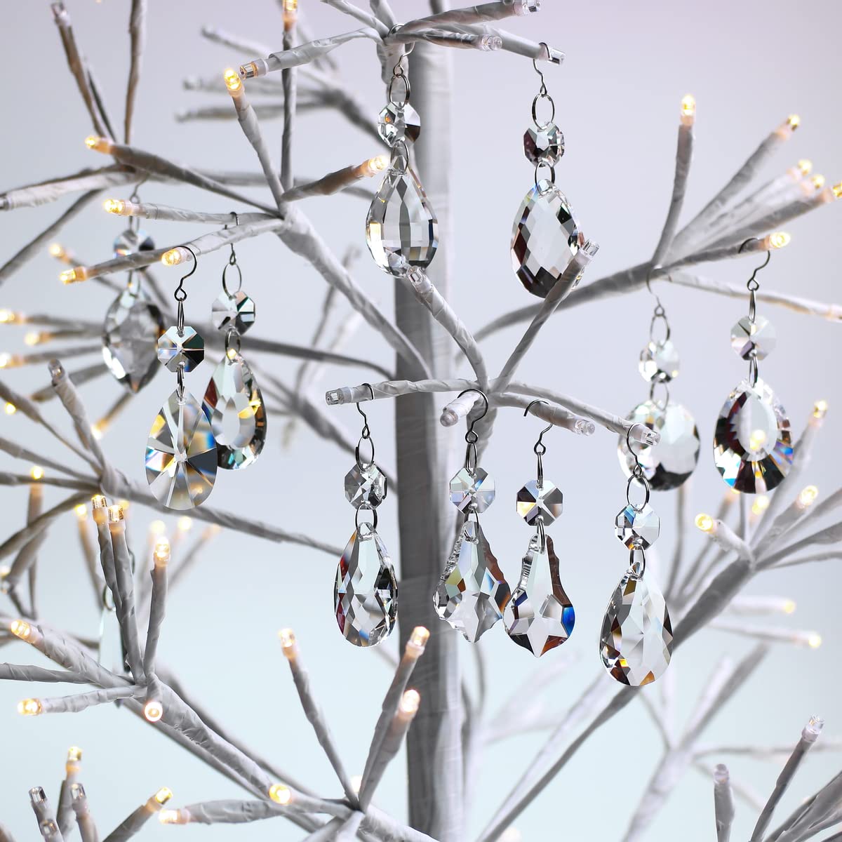 GOLDENHAITAI suncatcher set brightens spaces for celebrations