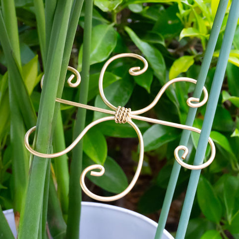 Matte finish design adds a contemporary touch to plant corners